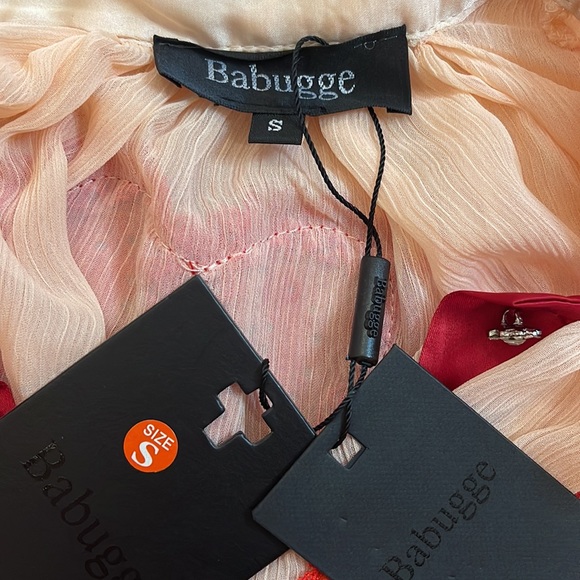 JEWEL BUTTONED EMBROIDERED HEARTS TOP BLOUSE - Picture 10 of 10